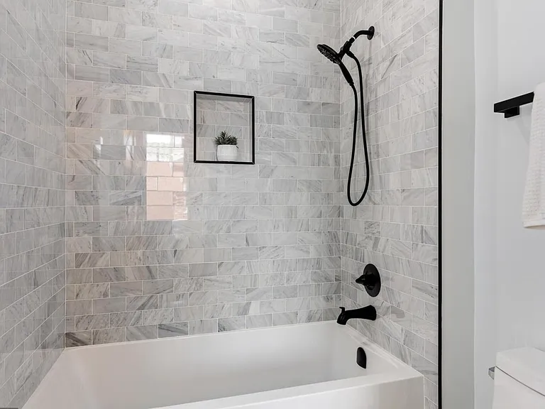30 Kennedy St NW #2 — Photo 6
