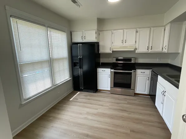 5220 Johnstown Ln, Virginia Beach, VA 23464