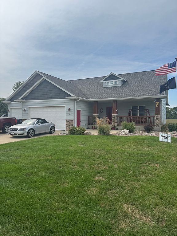 467 Pin Oak Dr - Property Image