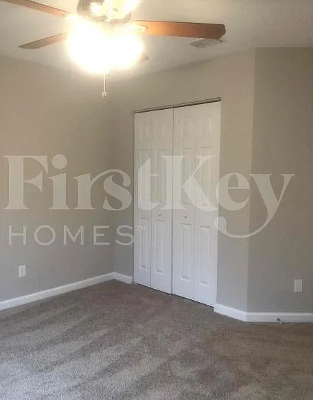 991 SW Dubois Ave — Photo 47