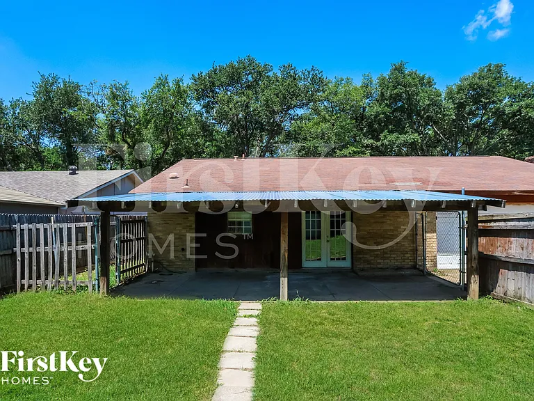 6418 Briar Knoll Dr — Photo 14