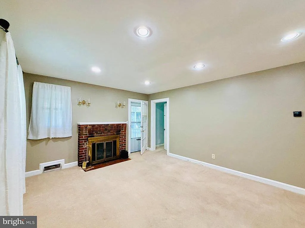 4 bed, 1830 sqft, $3,250 — Photo 3
