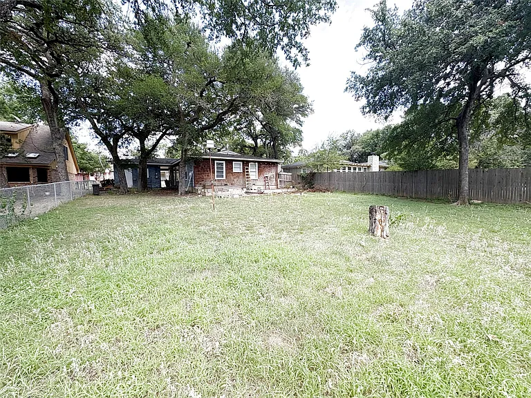 1824 Provine St — Photo 20