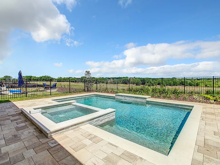 15707 Vetta Dr — Photo 47