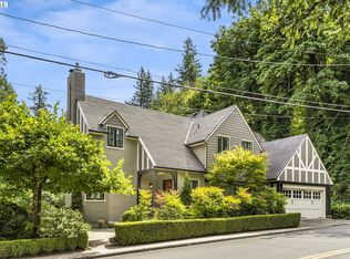 2798 SW Talbot Rd, Portland, OR 97201