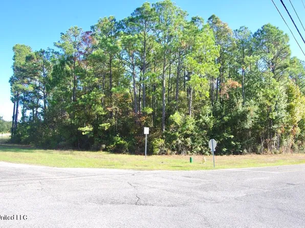 9630 W Oaklawn Rd, Biloxi, MS 39532