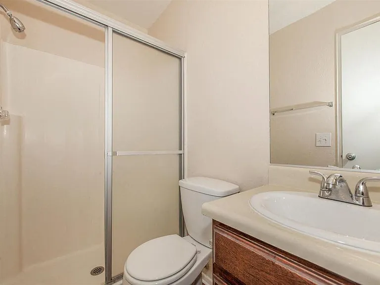 Carmel Apartments — Photo 42