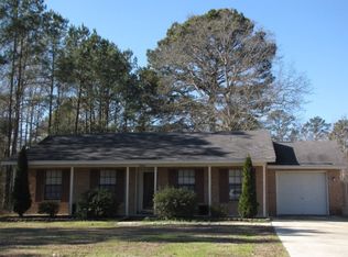 2621 Daphne Ln, Millbrook, AL 36054