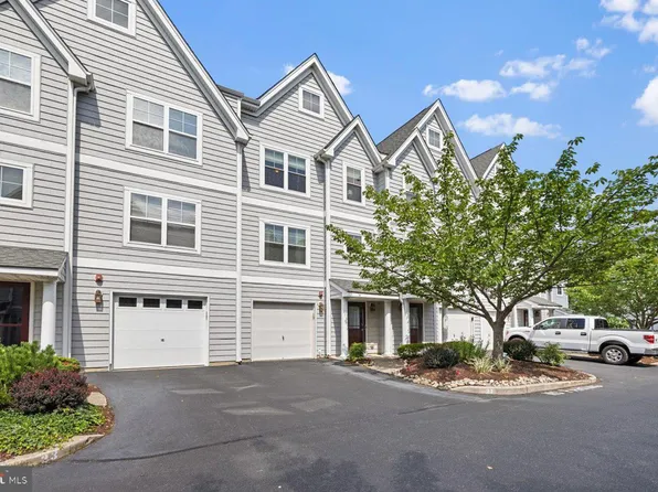 21 Canal Landing Ct, Rehoboth Beach, DE 19971