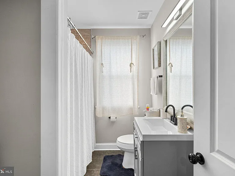 1510 Sheffield Rd — Photo 10