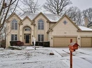 1701 King Edward St, Saint Charles, IL