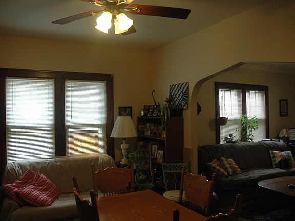 2nd image of 219 N Ash St