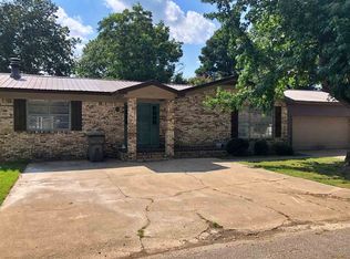 410 Twin Oaks Dr, Paragould, AR 72450