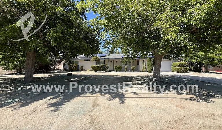 18370 Danbury Ave — Photo 1