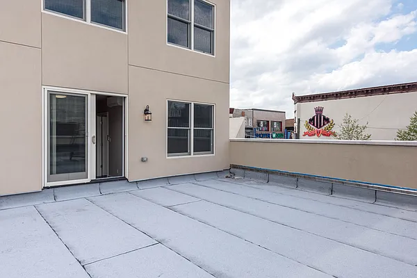 Rented by Nooklyn NYC LLC | media 30