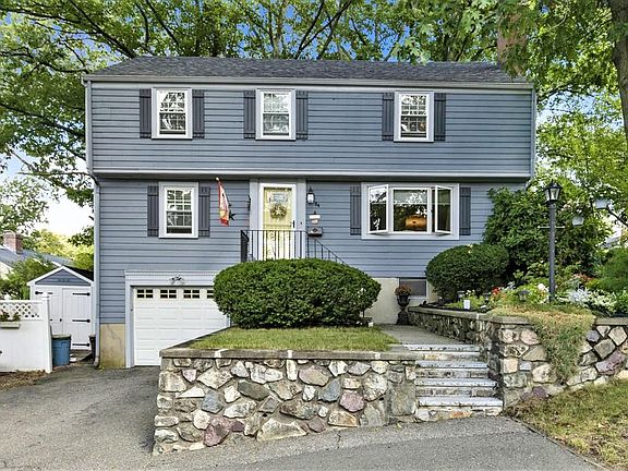 3rd image of 84 Glendale Ave