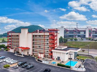 210 Raceday Center Dr UNIT 1105, Bristol, TN 37620