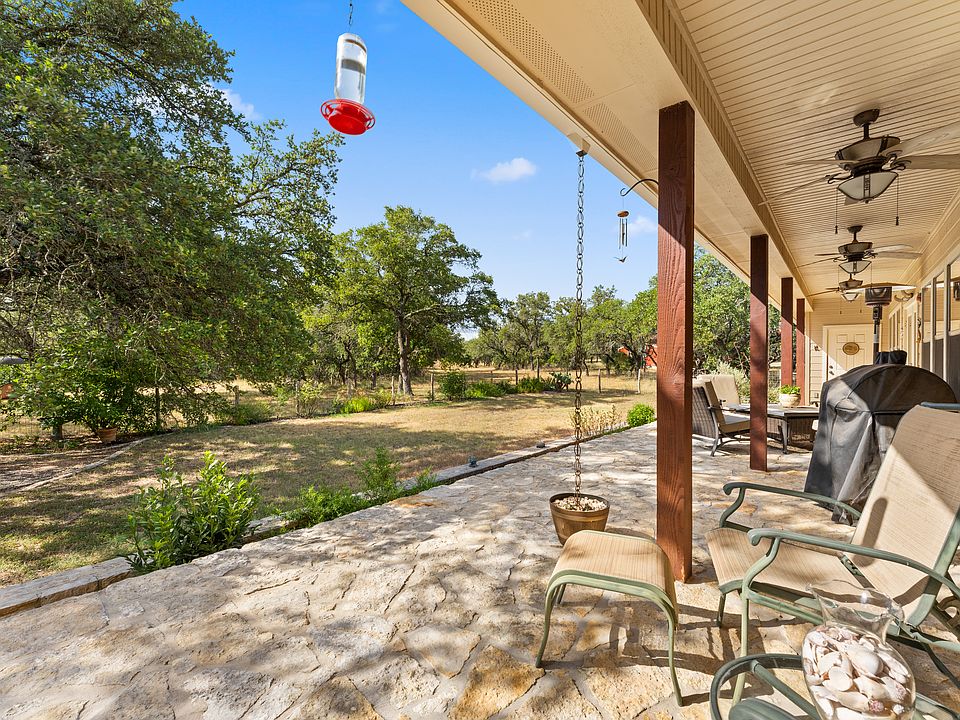 1st image of 305 Woodhollow