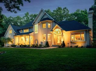 4 Jacobs Ln, Southborough, MA 01772