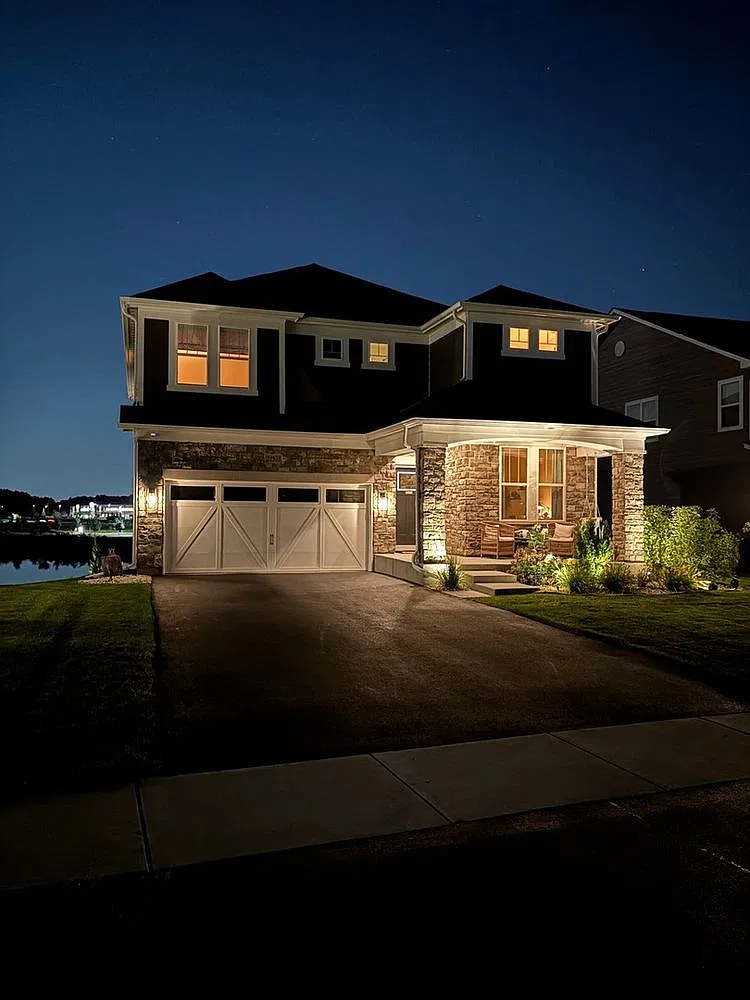 4 bed, 2996 sqft, $5,200 — Photo 4