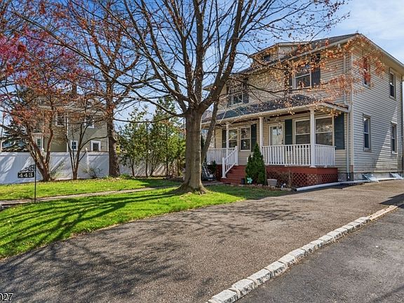 2nd image of 443 Wheatsheaf Rd
