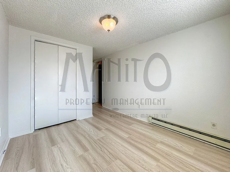 1428 W 6th Ave — Photo 8