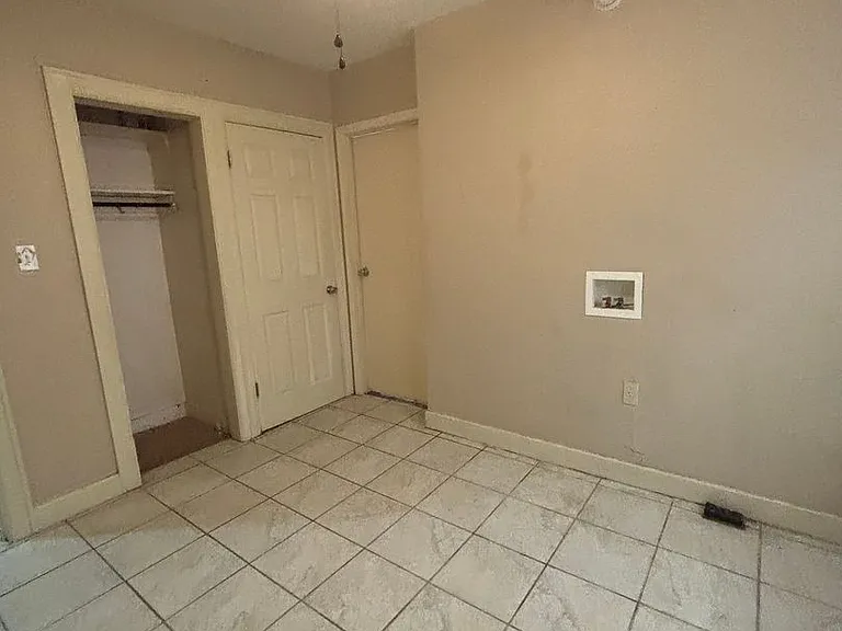1435 Fairmount St — Photo 8