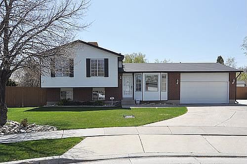 1st image of 683 W Jenny Sue Ct