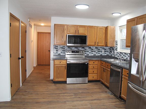 5th image of 2225 Columbus Cir