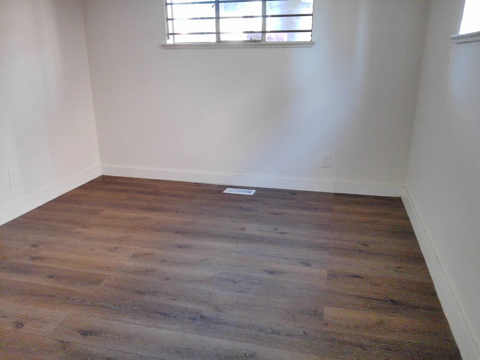 2 bed, 900 sqft, $2,000 — Photo 3