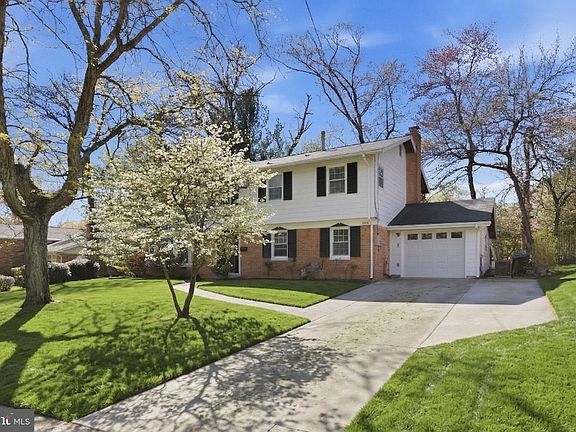 2nd image of 11910 Tildenwood Dr