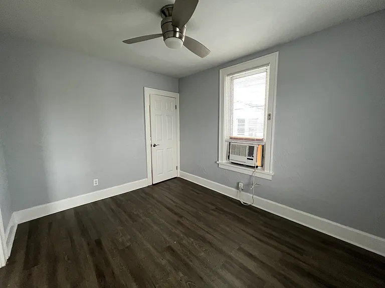 329 N K St #4 — Photo 11