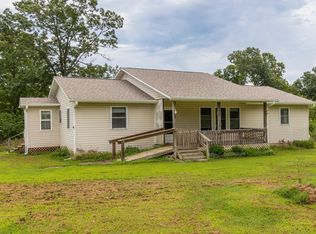 5747 County Road 3850, Peace Valley, MO 65788