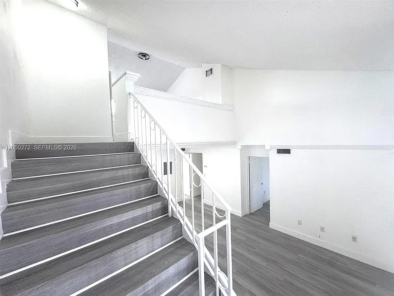 2740 W 62nd St #205 — Photo 15