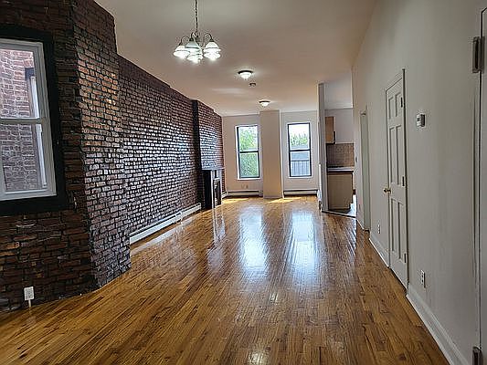 1st image of 506 Greene Ave APT 4