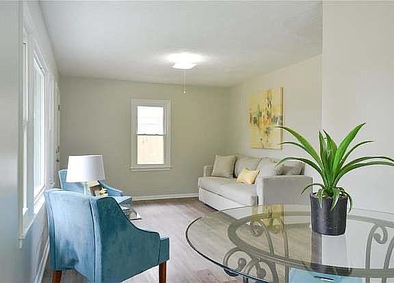 3rd image of 2634 E Bradbury Ave