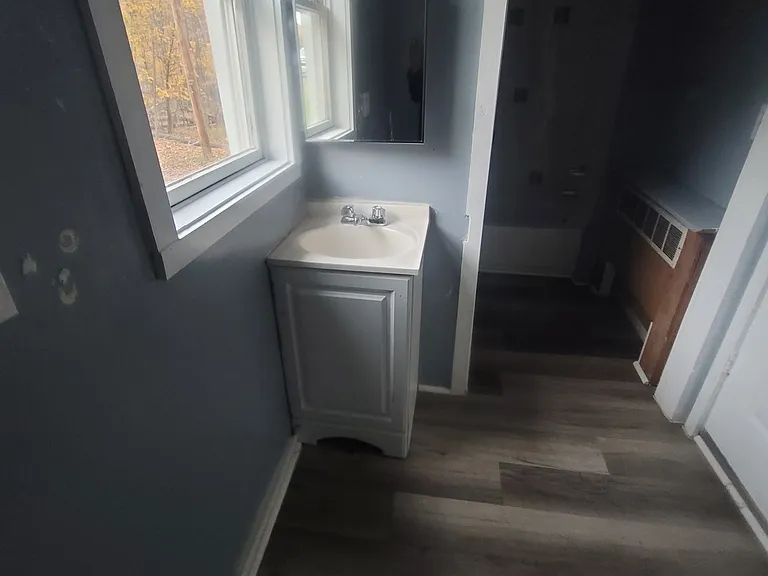 90 Champlin Ave #1 — Photo 4