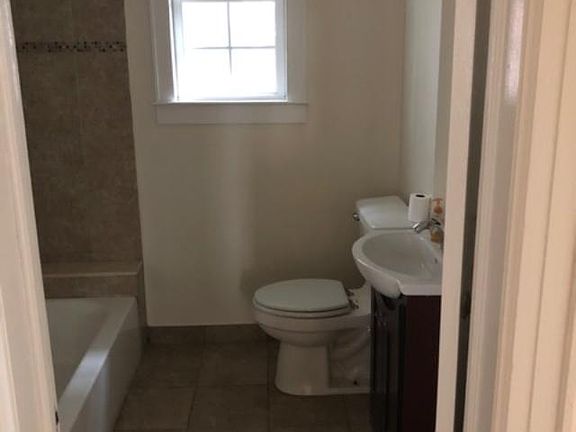 4th image of 350 Sharon Ave #1