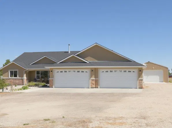 388 Lakeport Dr, Spring Creek, NV 89815