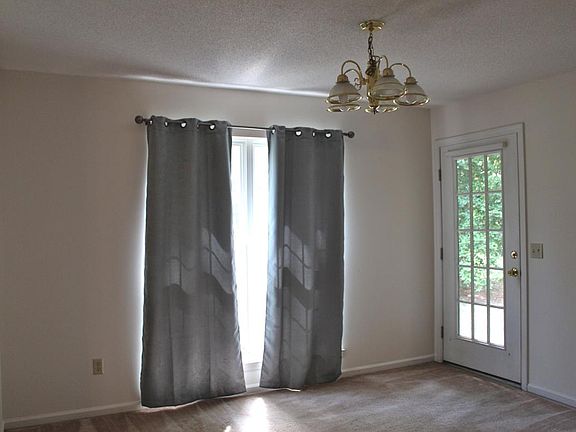 5th image of 312 Mobley Dr