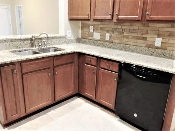 245 Old Savannah Dr — Photo 5