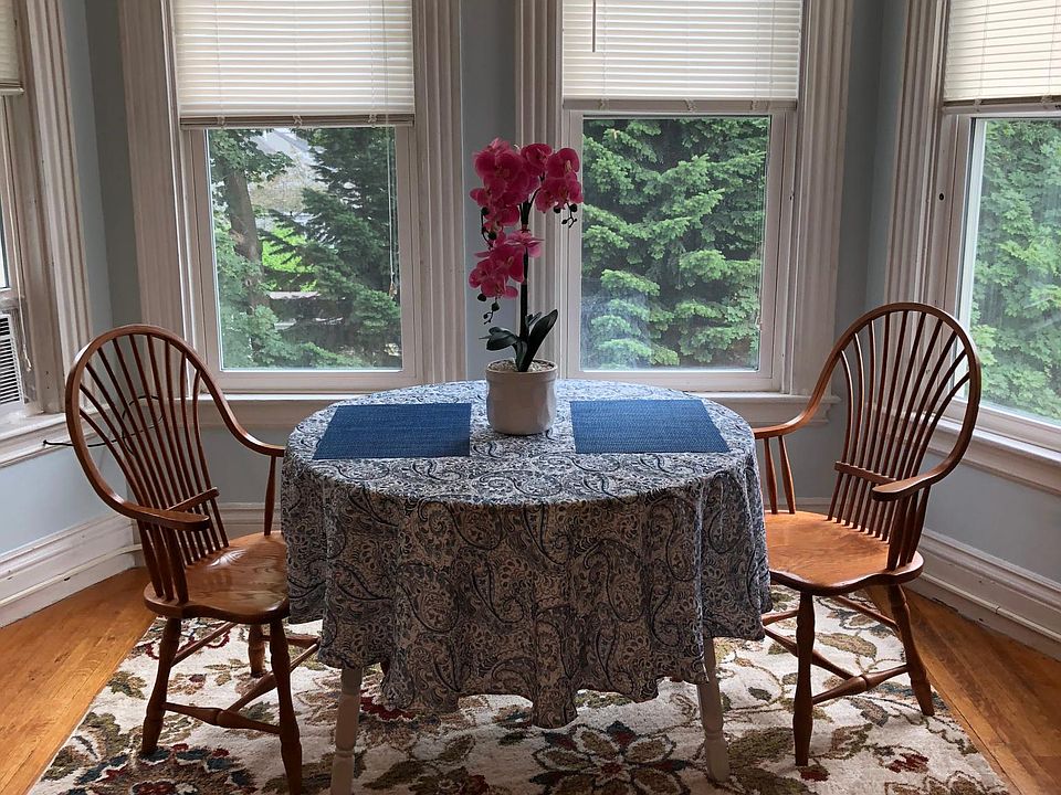 Dining Area in the Bay Window