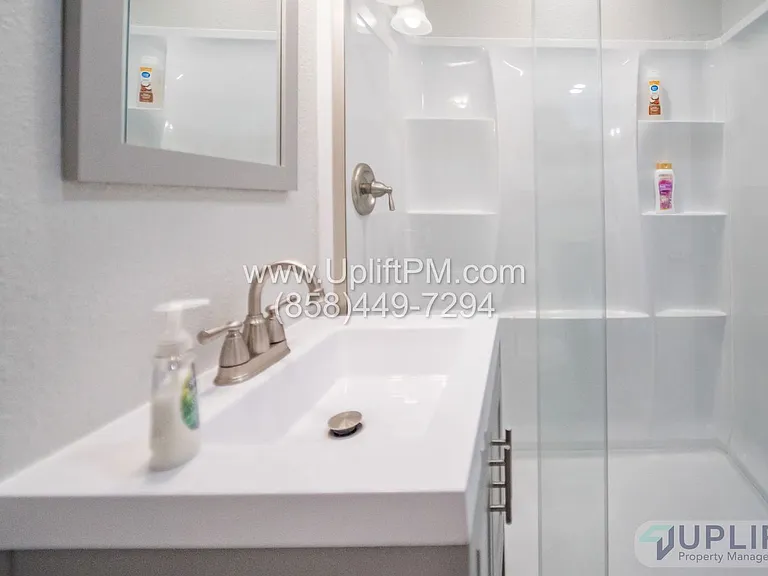 4233 Swift Ave — Photo 18