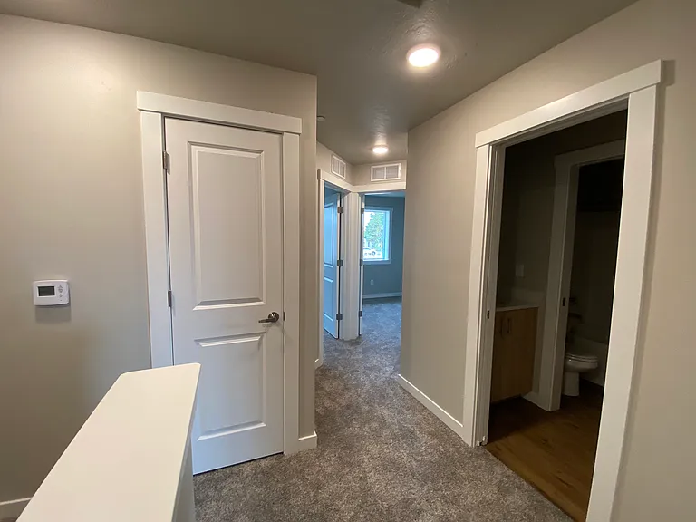3710 S 10th Ave — Photo 7