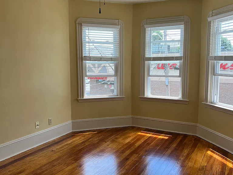 179 Eugenia St #2 — Photo 2