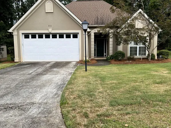 301 Winchester Pl, Macon, GA 31220