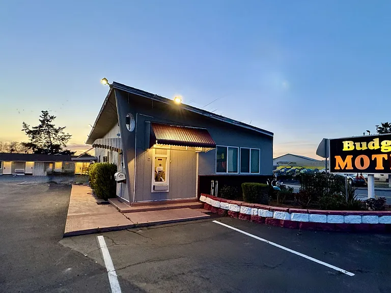 8897 Monterey Rd #1 — Photo 11