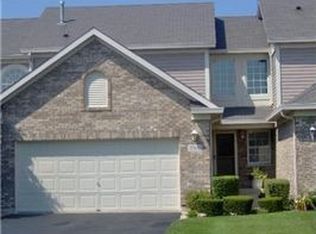 7918 Belle Rive Ct, Tinley Park, IL 60477