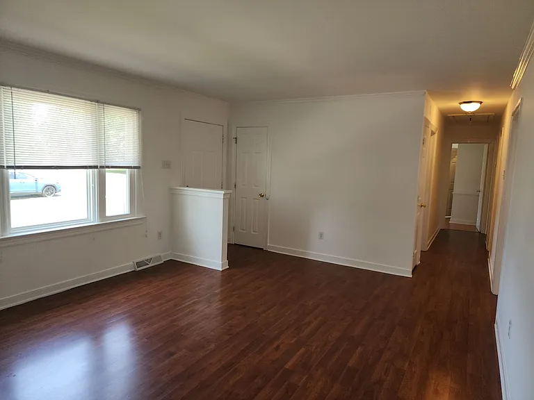 8402 McFaye Ave — Photo 8