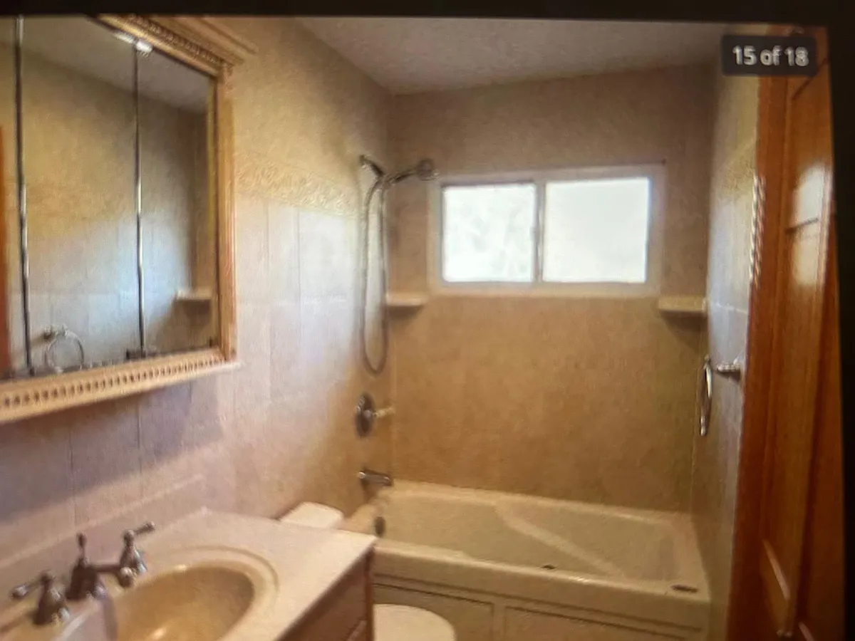 Building Photo - 19 Ringler Dr